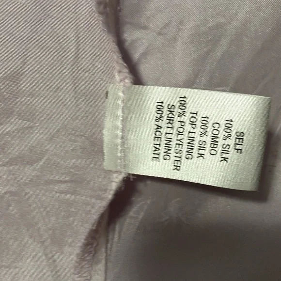 Like new !  100% silk chiffon , lilac color dress with beaded embellishments. - Picture 12 of 15